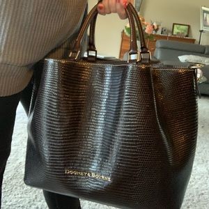 Dooney & Burke Embossed Lizard Large Barlow bag